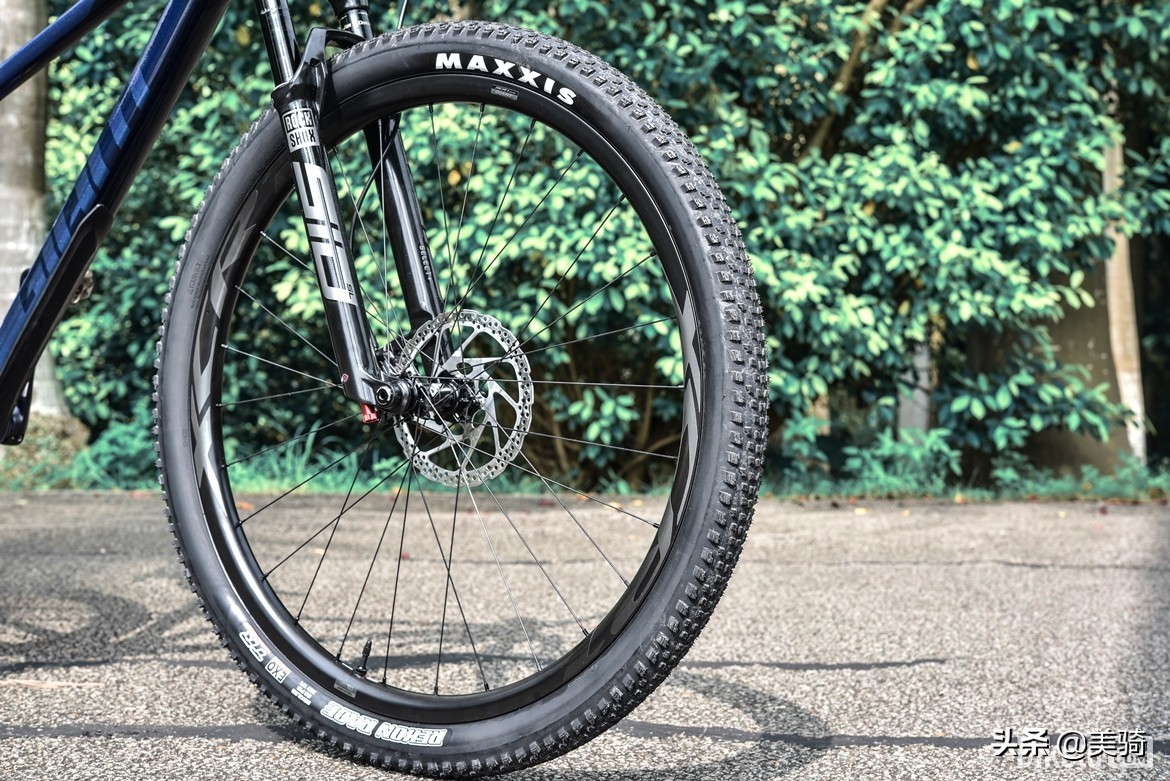 捷安特山地车xtc8002024款评价,捷安特29英寸山地车