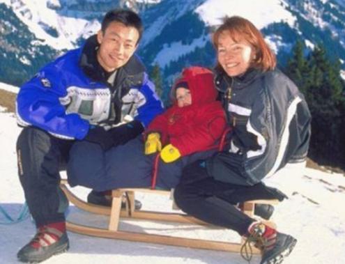 退役后的体操王子李宁,体操王子李宁入了外国籍吗