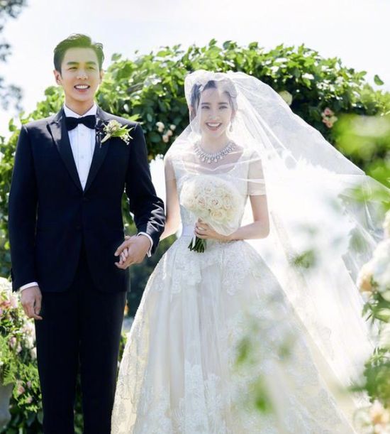 张若昀唐艺昕婚礼搞笑,唐艺昕张若昀秀恩爱旁若无人
