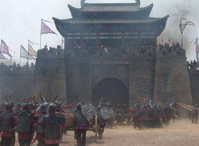 古代攻城云梯为啥不怕火烧,古代攻城兵器云梯的数量问题解析