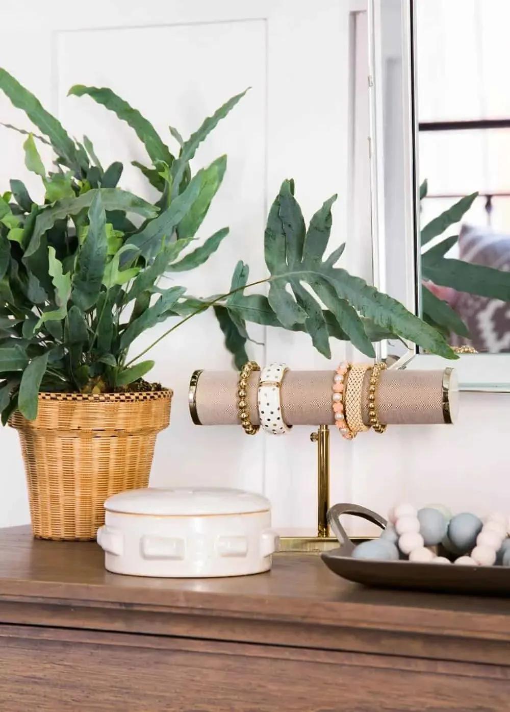 网红设计师10天帮保姆一家改造老房，看完我也想去应聘保姆