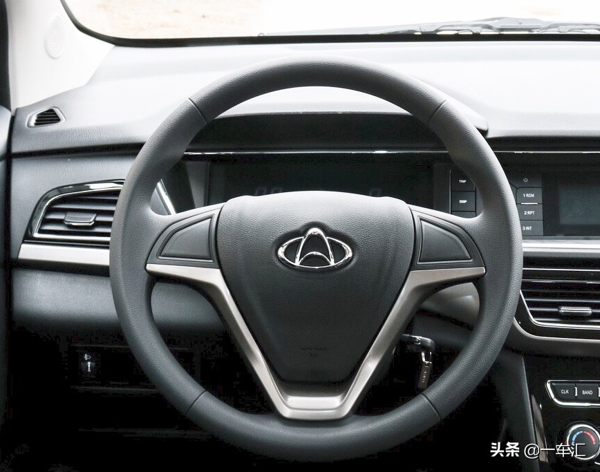 不到5万元的长安欧尚A600，网友：这车到底是微面，还是家用MPV