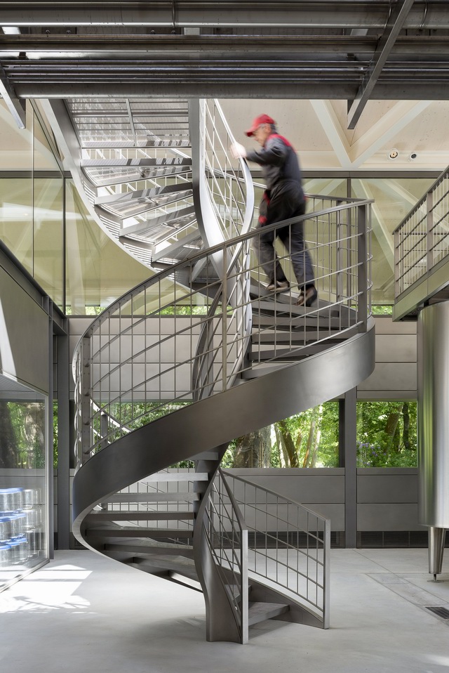 玛歌酒庄变化,玛歌酒庄城堡内部