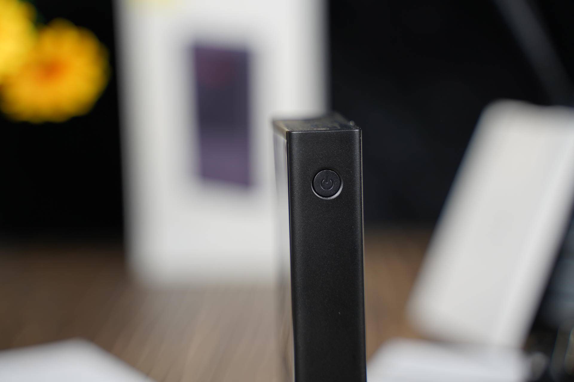 倍思66w快充充电宝实测,倍思65w双向快充自带线数显充电宝