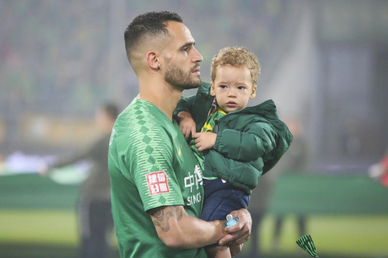 “全勤王”傲骨：变得更像个“北京人”，未来他要带国安走得更远