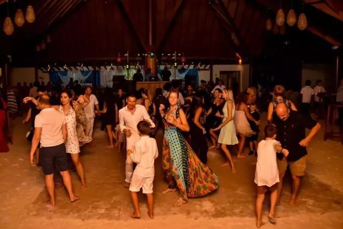 马尔代夫五万左右的岛,马尔代夫人均1万3玩什么岛