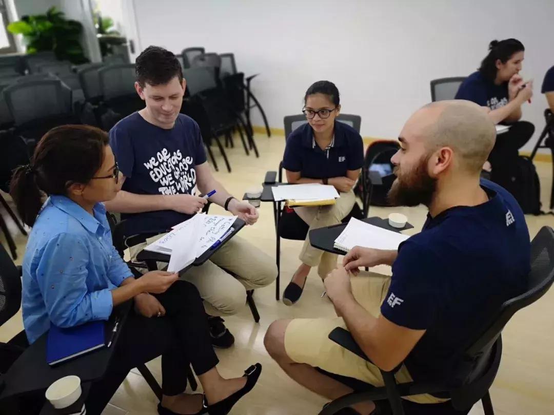 武汉英孚狂揽多项大奖！“全国新浪五星金牌名师十强”来啦