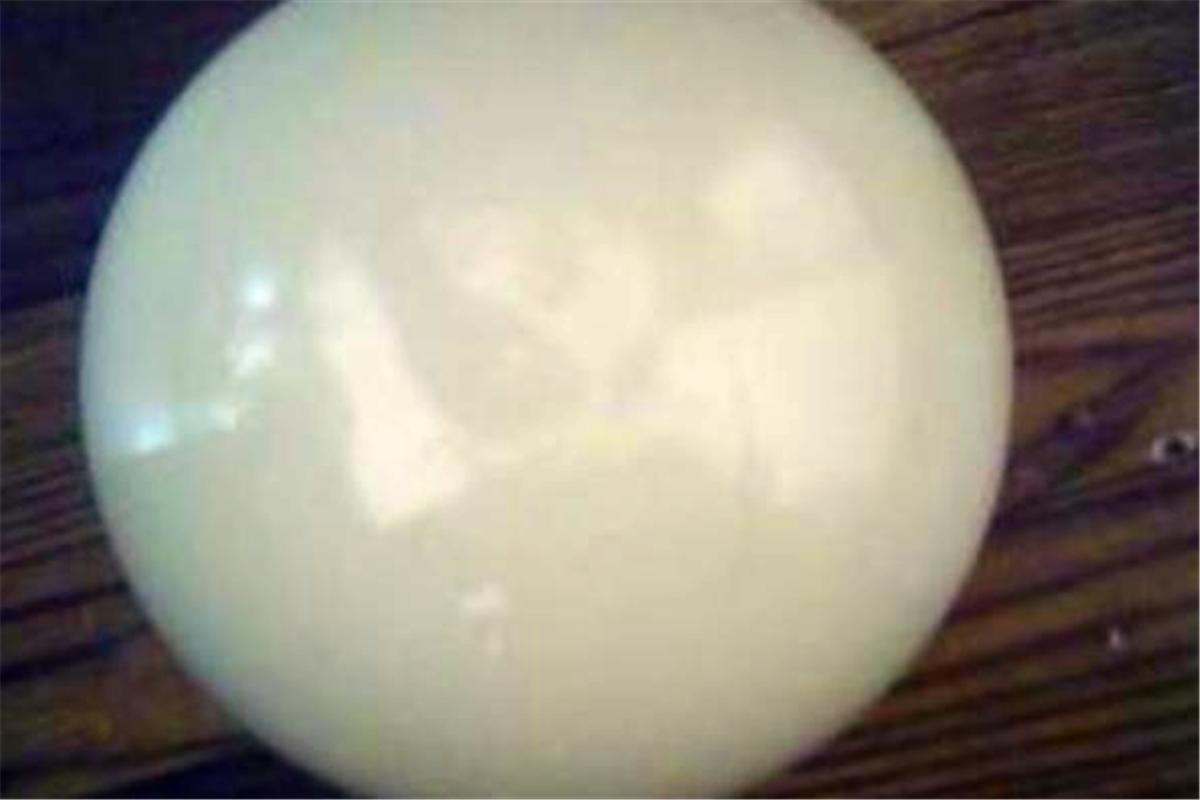 大姐带夜明珠鉴宝专家让上交,夜明珠鉴宝真实视频