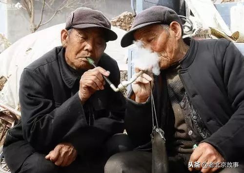 老板来盒烟算了还是换一盒吧,老板来盒烟全款