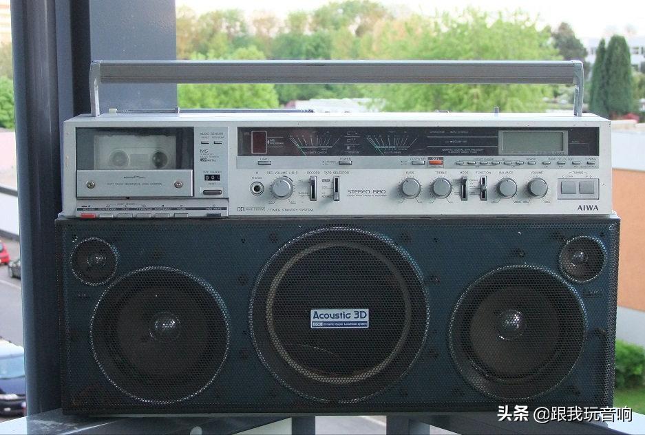 爱华cs-75x录音机,爱华808收音机是哪里产的