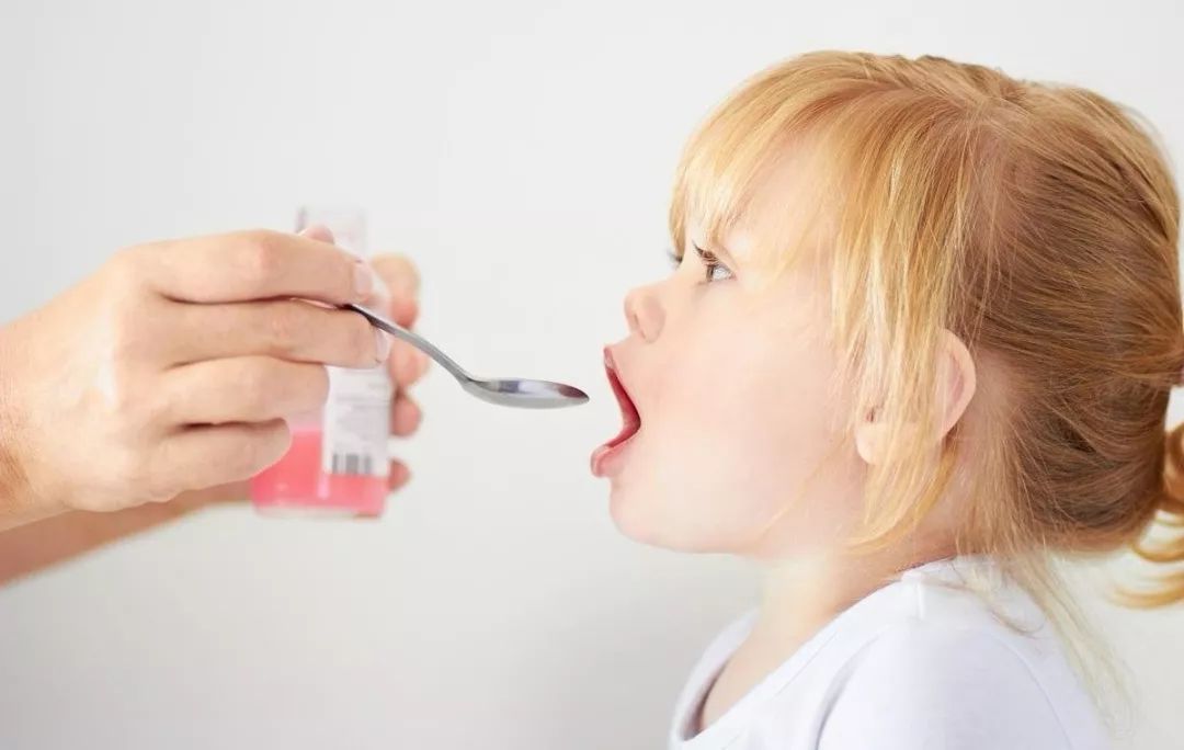 宝宝发烧时六种正确的退烧办法,宝宝反复发热怎么退烧的小妙招