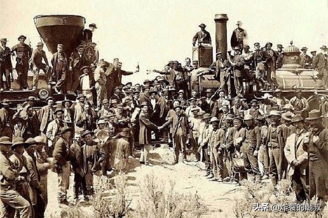 工装裤为什么会受欢迎,工装裤为什么这么流行