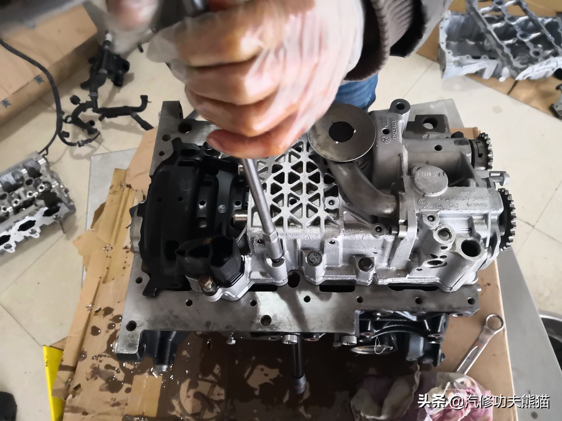 13年奥迪tts多少公里烧机油,奥迪tts急加速故障灯