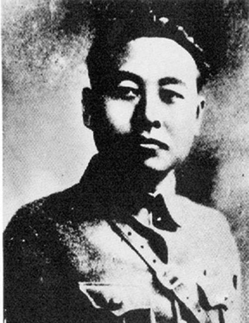 毛岸英结婚,毛主席看完客人名单后说:为什么漏掉了三位同志呢?