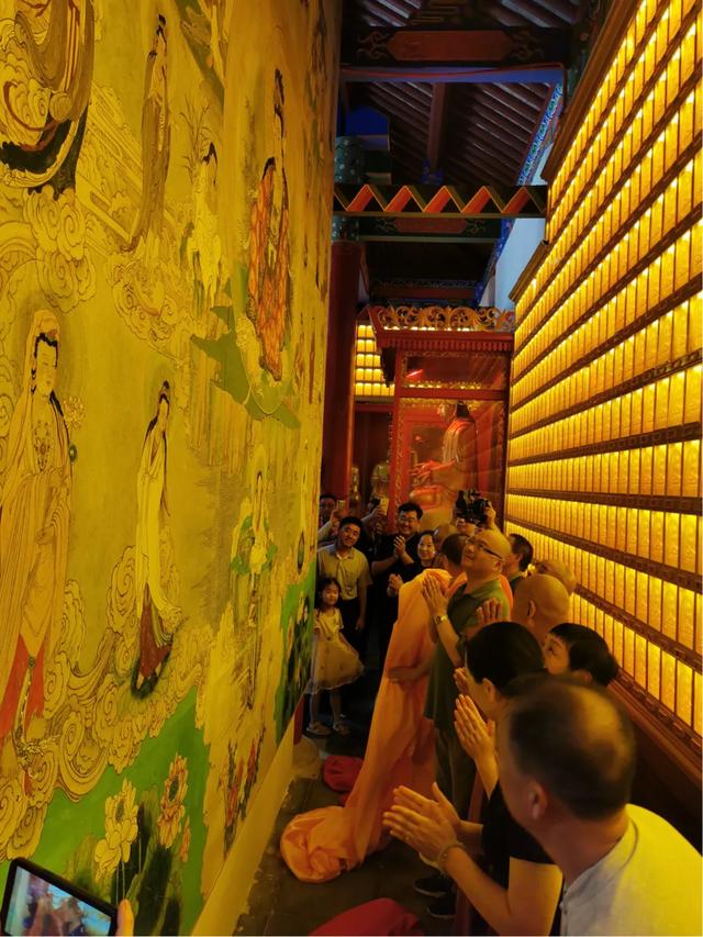 观音菩萨三十二像工笔画,观世音菩萨画像工笔画