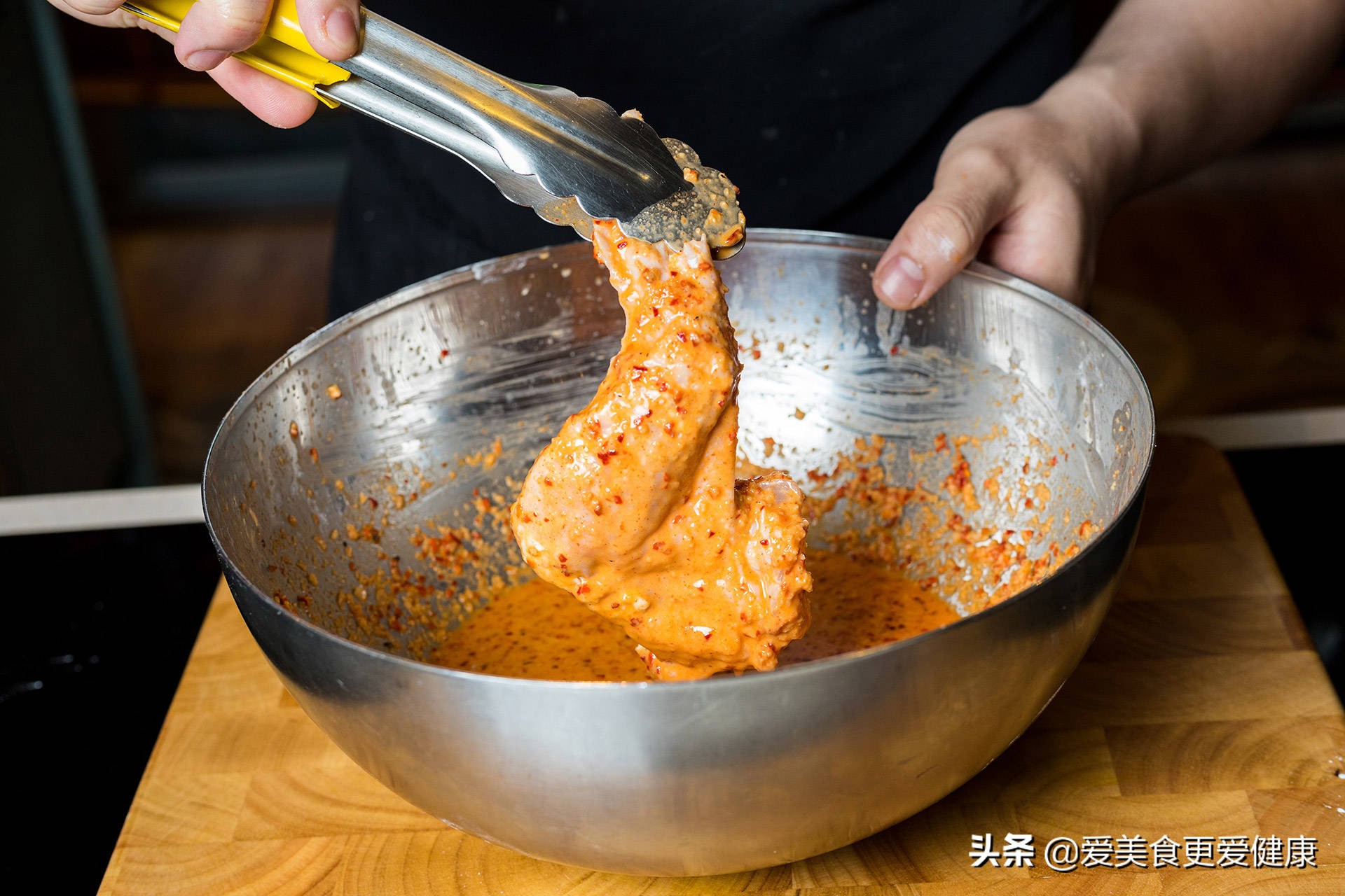 正宗韩国炸鸡 (韩国脆皮炸鸡的正宗做法)