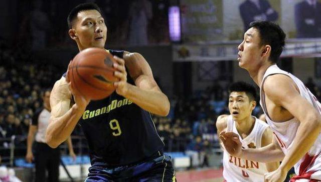 易建联夜店事件详解,当年易建联打胡金秋