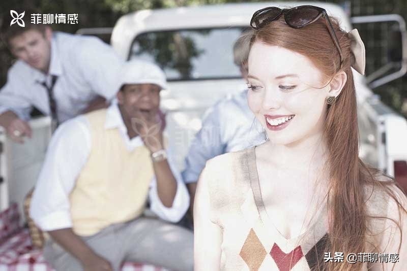 分手后男人多久会想念对方,分手后再见面男人心里咋想的