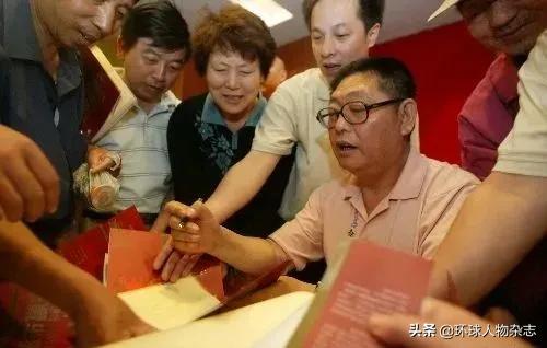 传奇落幕！“中国第一股民”杨百万去世，从2万炒到2000万，全靠8字秘诀