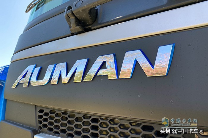 欧曼gtl快递车,快递用车