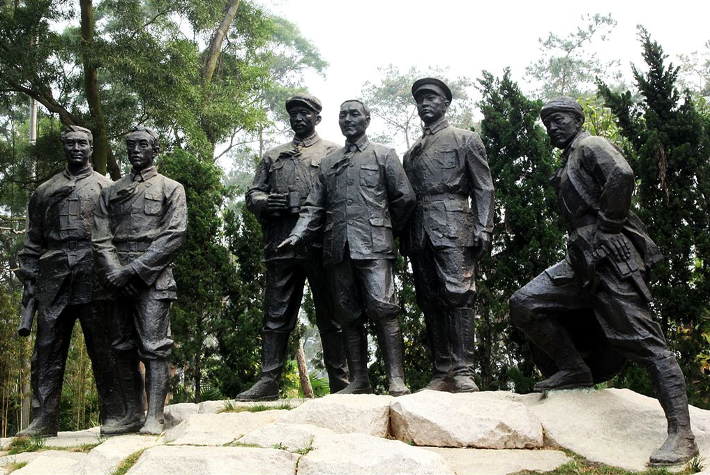 张云逸的资历有多高 (张云逸与白崇禧)