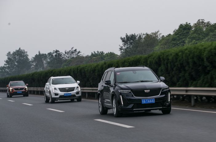 凯迪拉克纯电suv试驾视频,豪华suv就这么选