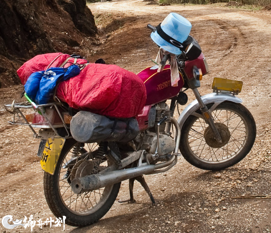 在海拔4200米,自己发电联机玩《暗黑2》的三天