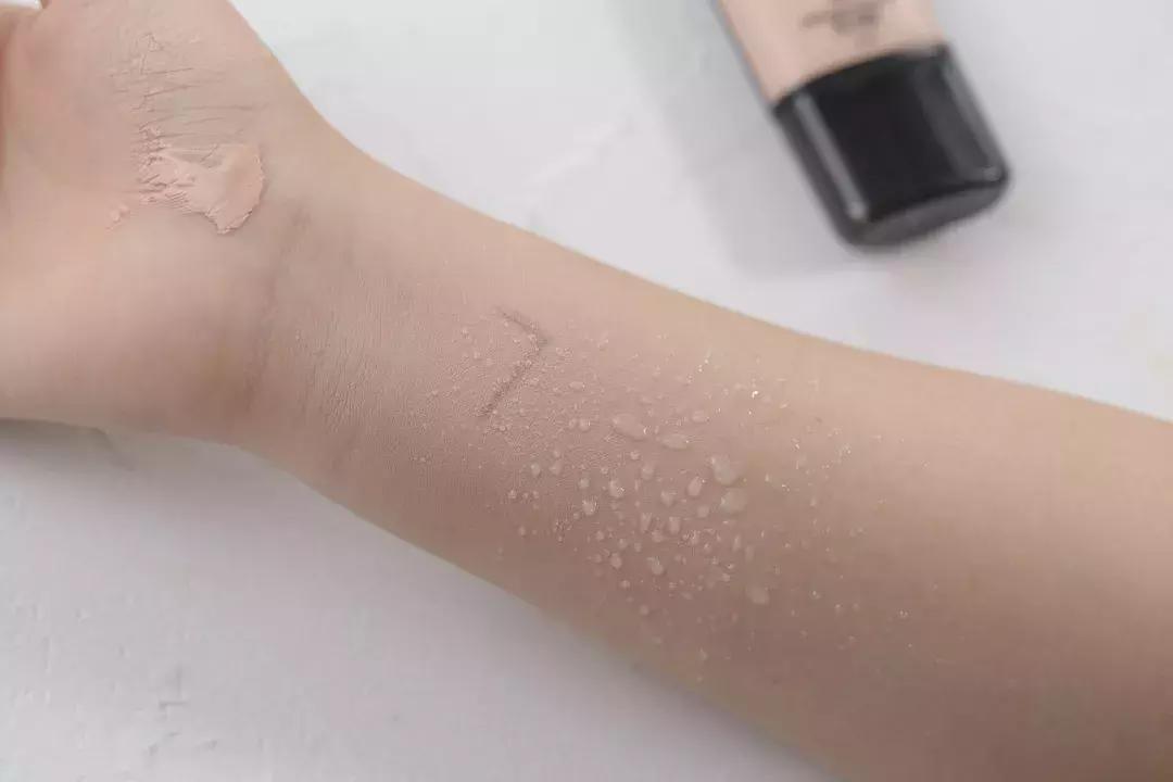 推荐8款适合干皮的粉底液,迪奥最贵粉底液