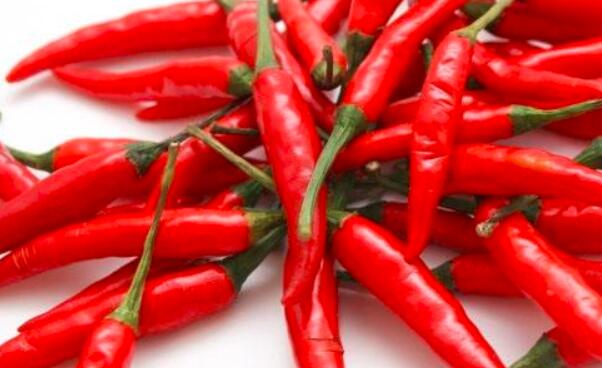 手指沾到辣椒痛有什么方法止痛,吃辣椒肚子痛怎么办如何快速止痛
