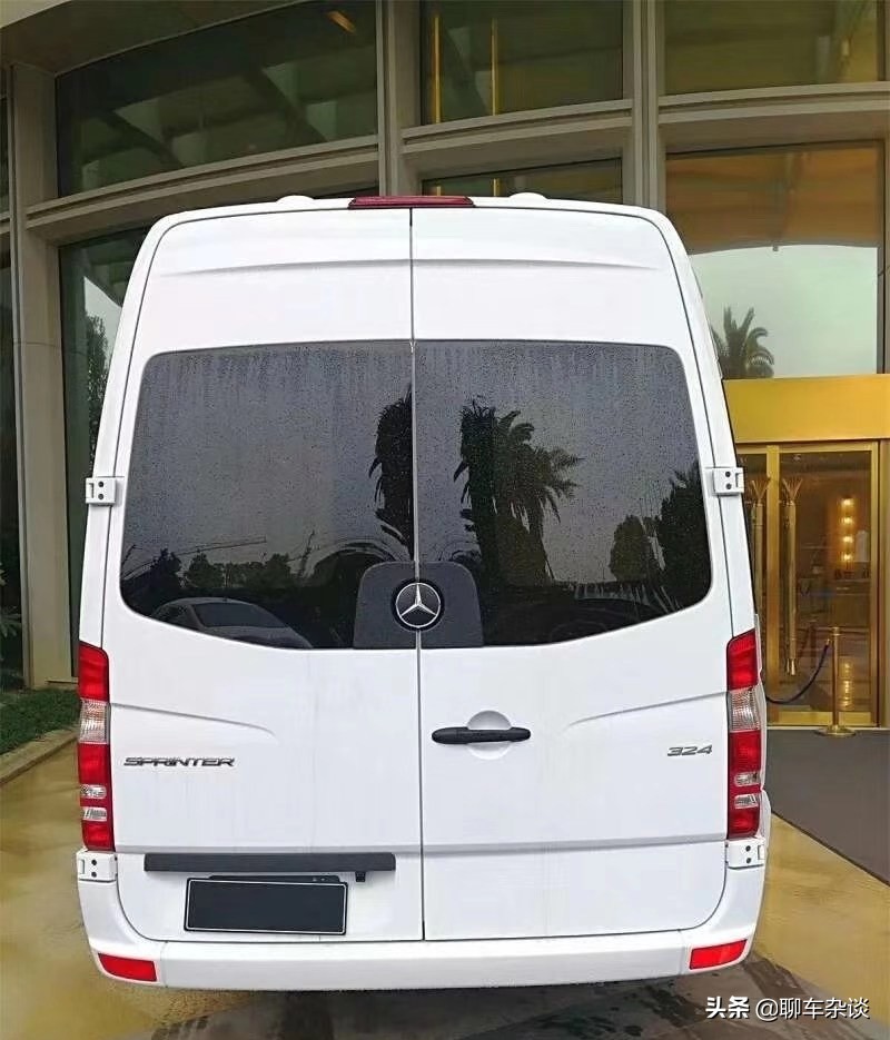 奔驰斯宾特7座爱马仕橙限量版,奔驰斯宾特爱马仕七座