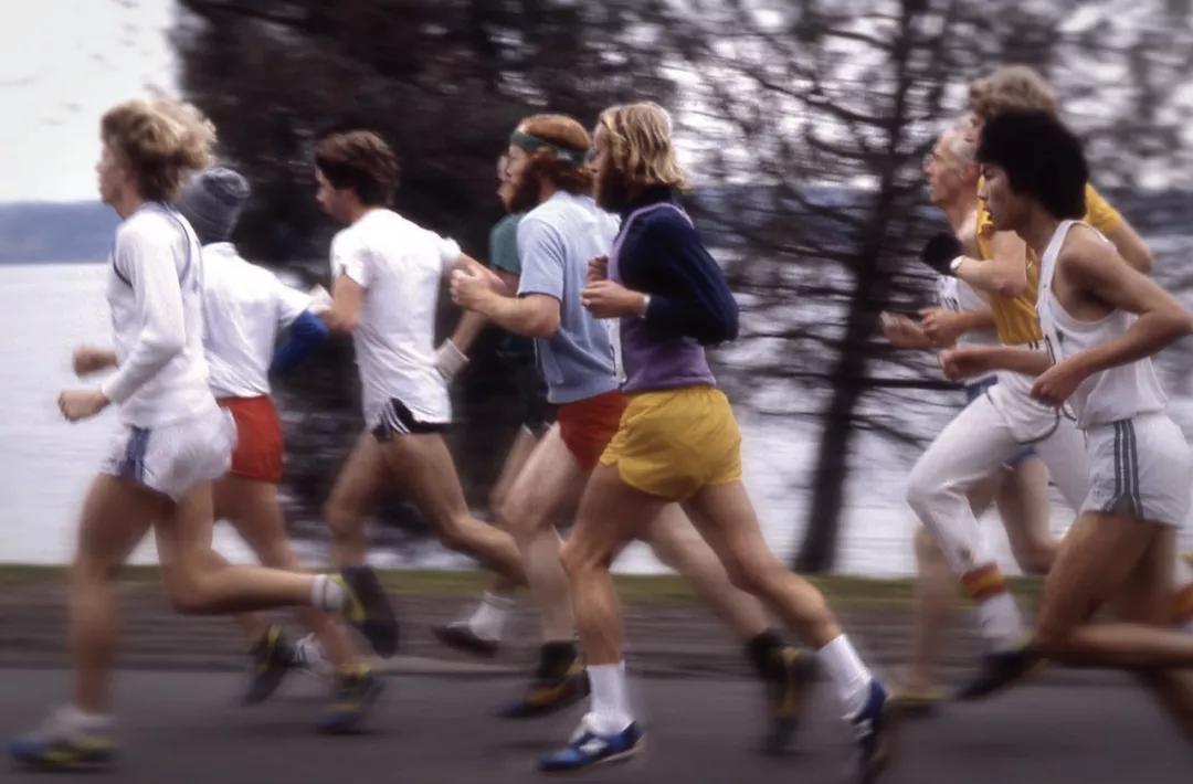 新百伦鞋属于什么风格,灰色运动鞋推荐新百伦