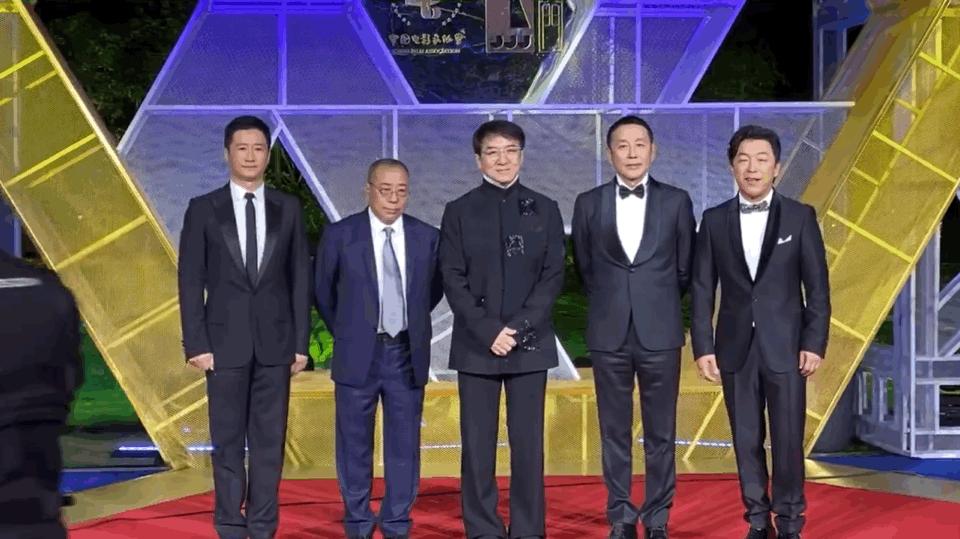 吴京拍战狼为什么没被偷票房,吴京凭借战狼斩获票房