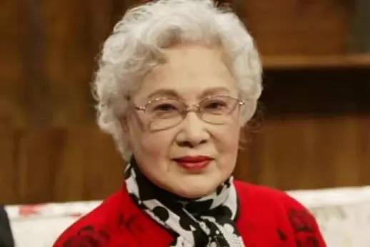 秦怡晚年孤身一人,风华绝代秦怡年轻照片