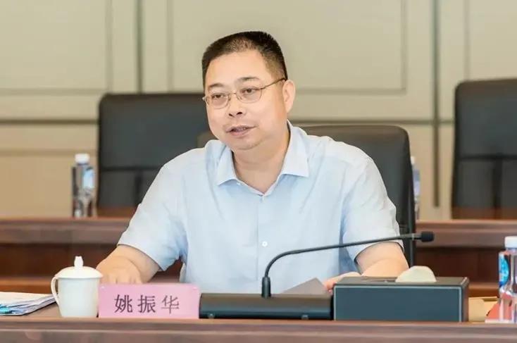 许家印辞去恒大地产董事长，恪守底线，姚振华称坚决兑付每一分钱