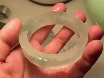 全是裂的沙枣青籽料,全是裂的珠宝