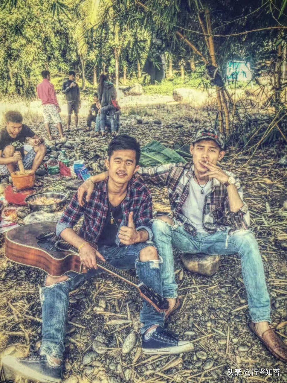 湘人乐于勤，端午“粽”系亲。在外拼搏的人，笑威祝您端午安康