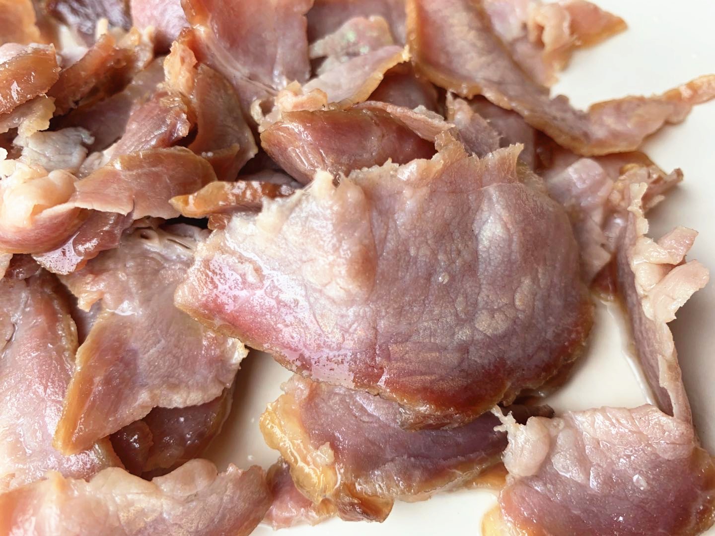 腊肉炒得太硬怎么补救,腊肉炒出来很咸怎么补救