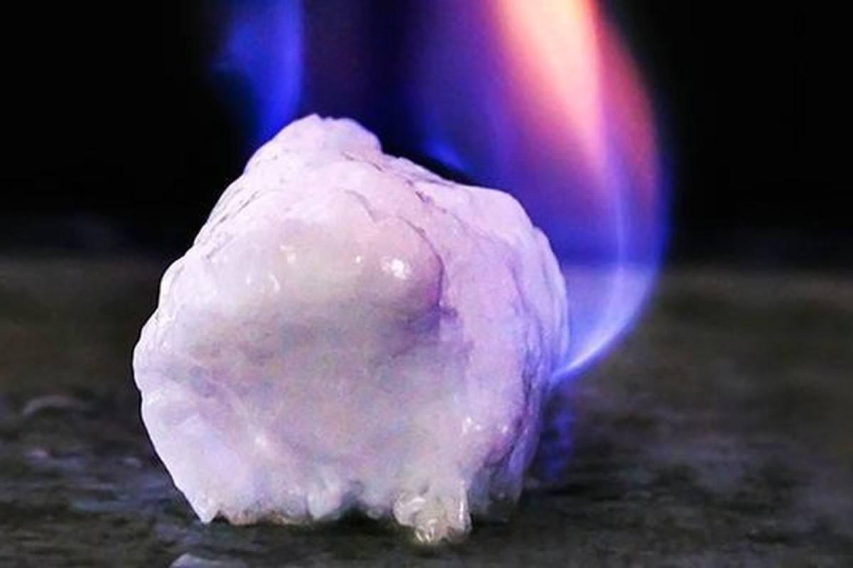 可燃冰成为未来新能源吗,可燃冰是否是高效清洁能源