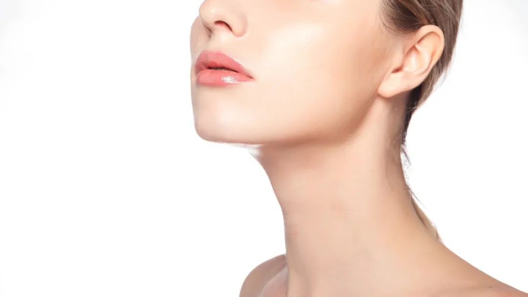 RR·TRENDS|保持轻柔底妆