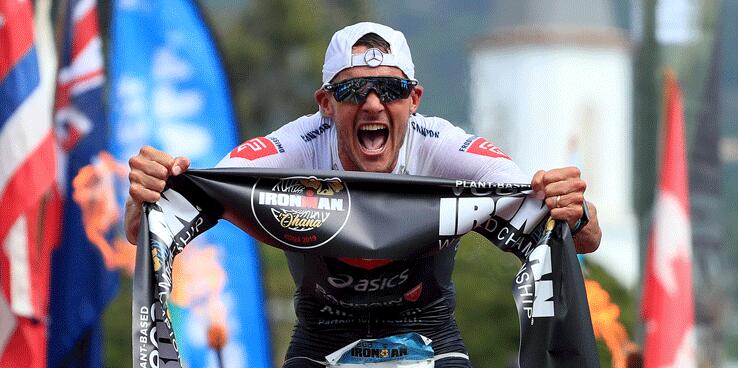 跑狐周记｜1:59:40基普乔格成功破2！Kosgei破女子世界纪录