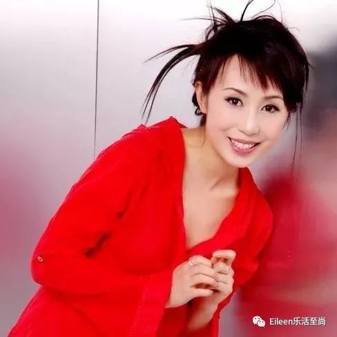 曾被劝整容，坚守姐弟恋，36亿喜剧女王马丽逆流而上自有精彩