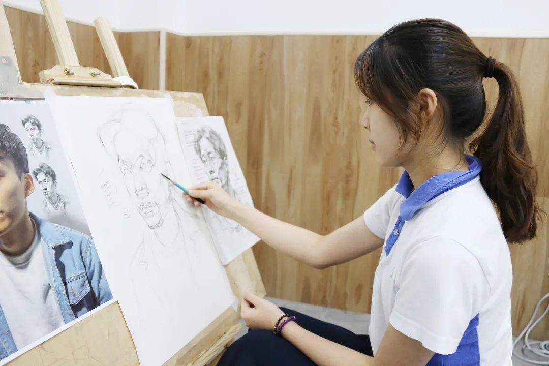 投资10亿，坐标布吉，这是一所被低估的宝藏学校