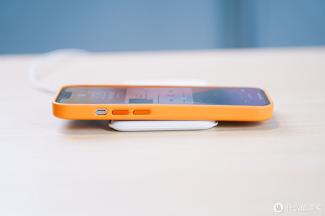 iphone13pro后盖苹果标,iphone13pro换电芯使用感受