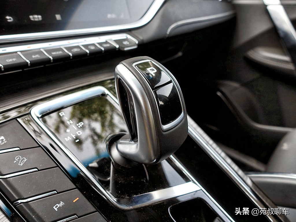 四驱博越越野测试,四驱版博越