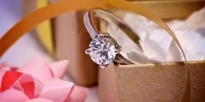 轰动张垣！今晚彩色气球瀑布从天而降！地点就在张家口……