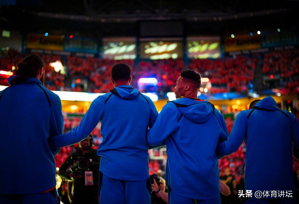 雷霆三巨头亚当斯,雷霆三大巨头亚当斯