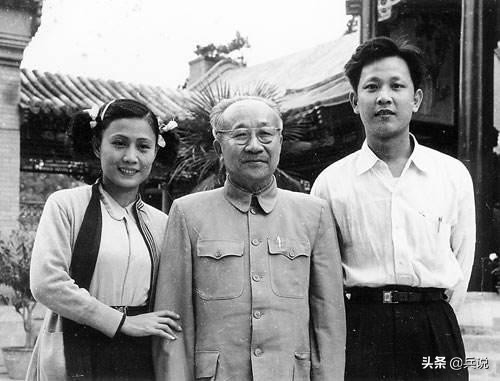 张云逸授大将军衔，主席却特批享受行政三级待遇，与元帅相同