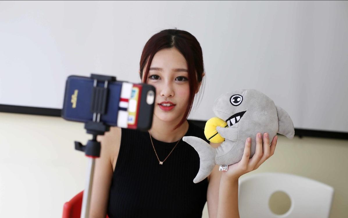 传统服装批发生意越来越难做“看行业如何转型增加百亿市场份额”