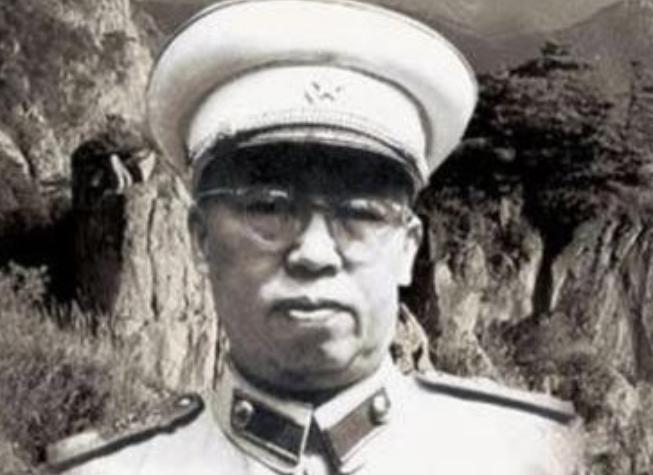 苍松翠柏忠魂不朽,历史上元帅的墓在哪里