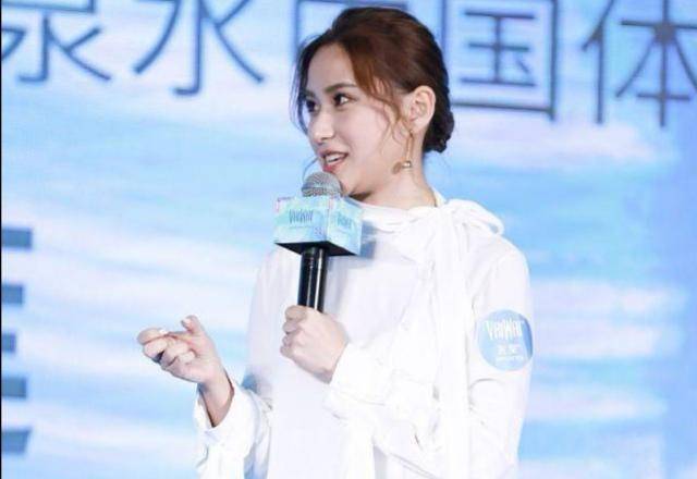 何超莲吃美食的视频,何超莲吃火锅